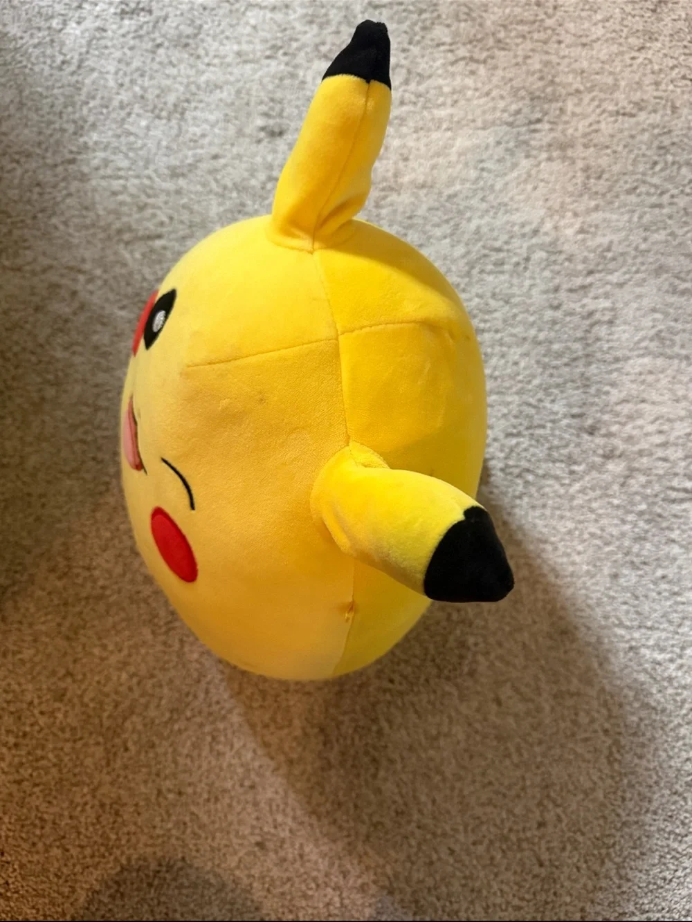 Pokemon pikachu plush